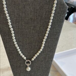 Elegant Pearl Necklace with Silver Accents